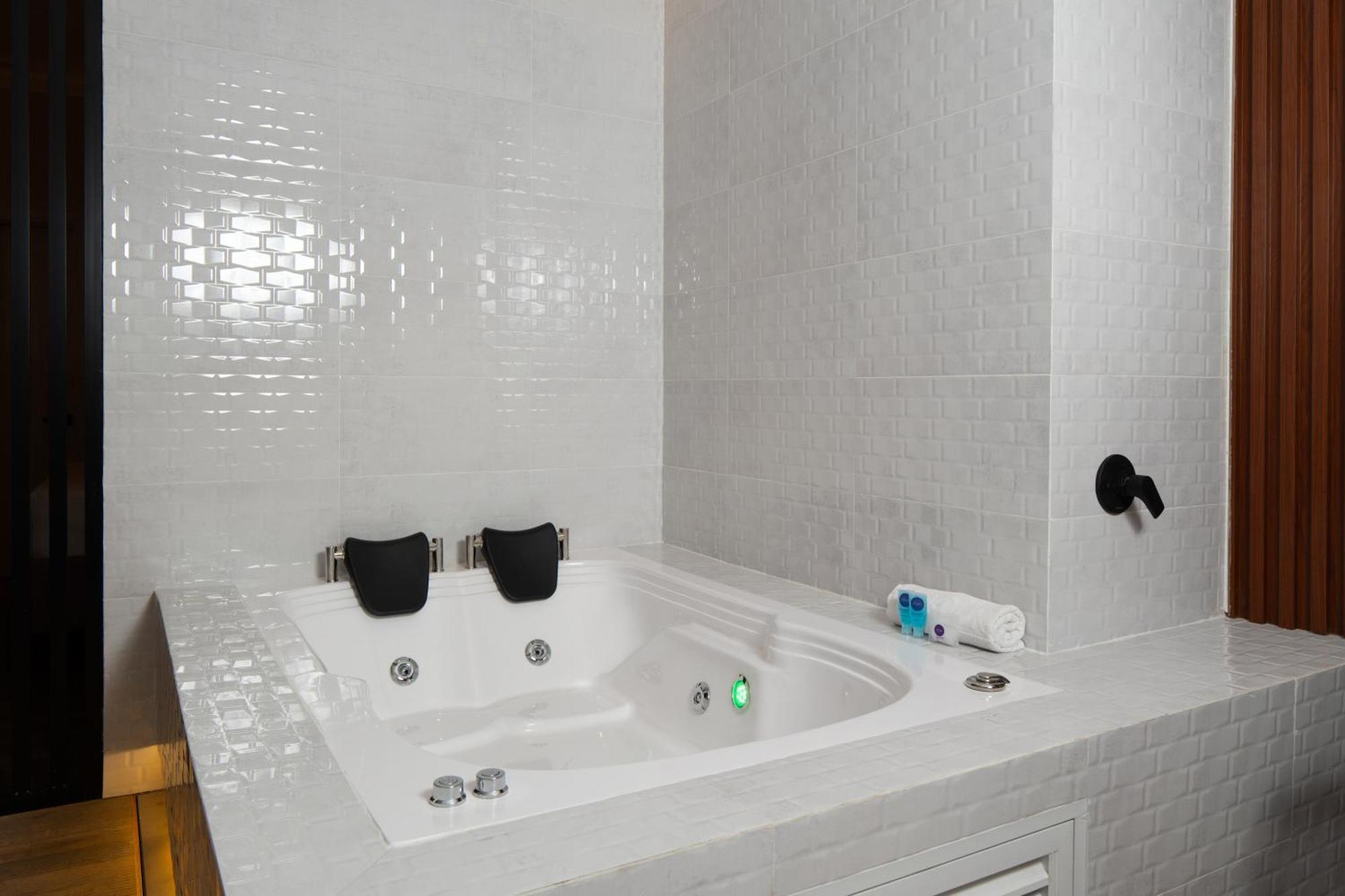 Hotel Byhours Circunvalar - Adults Only Barranquilla  Buitenkant foto